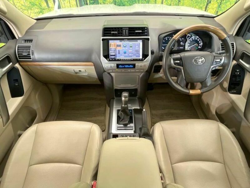 LAND CRUISER PRADO-1