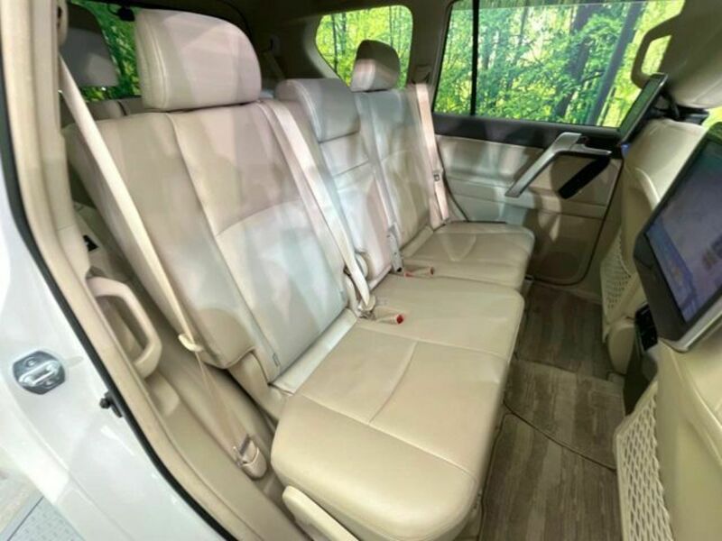 LAND CRUISER PRADO-8