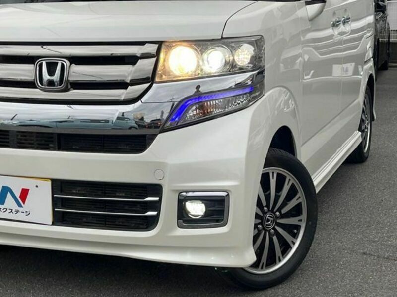 N BOX CUSTOM
