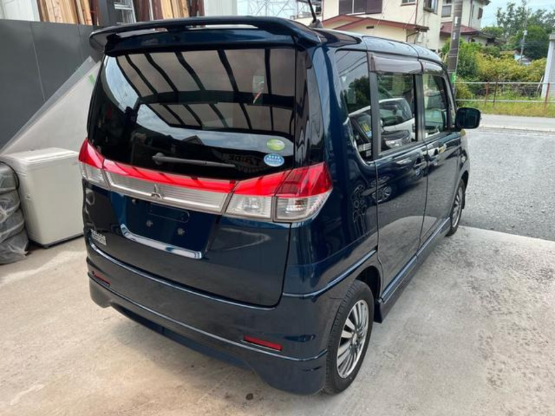 DELICA D2