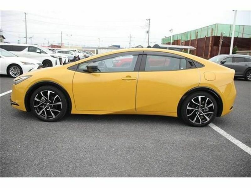 PRIUS PHV
