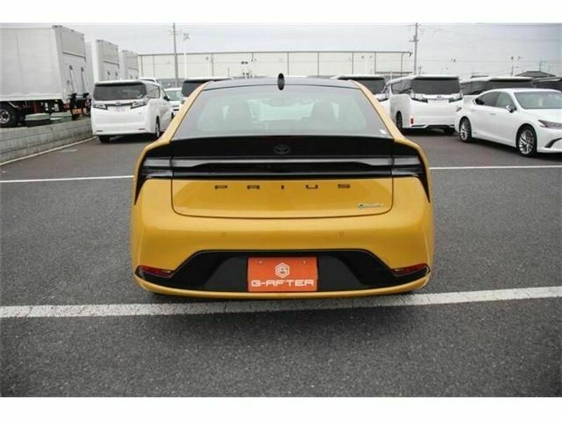 PRIUS PHV