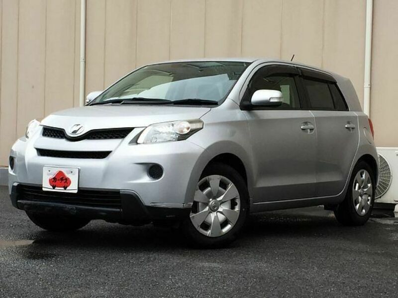 TOYOTA IST