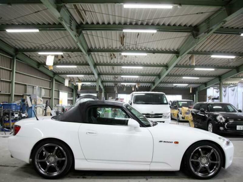 S2000