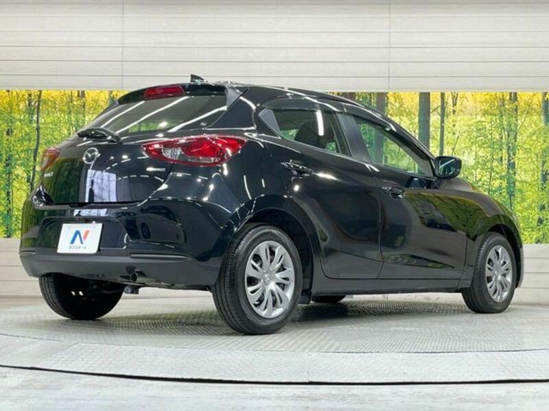 MAZDA2