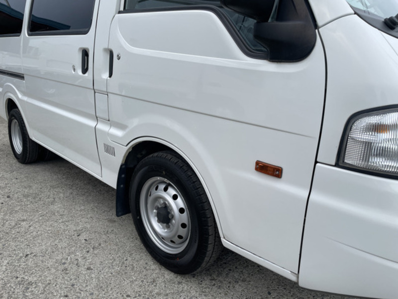 BONGO VAN-15