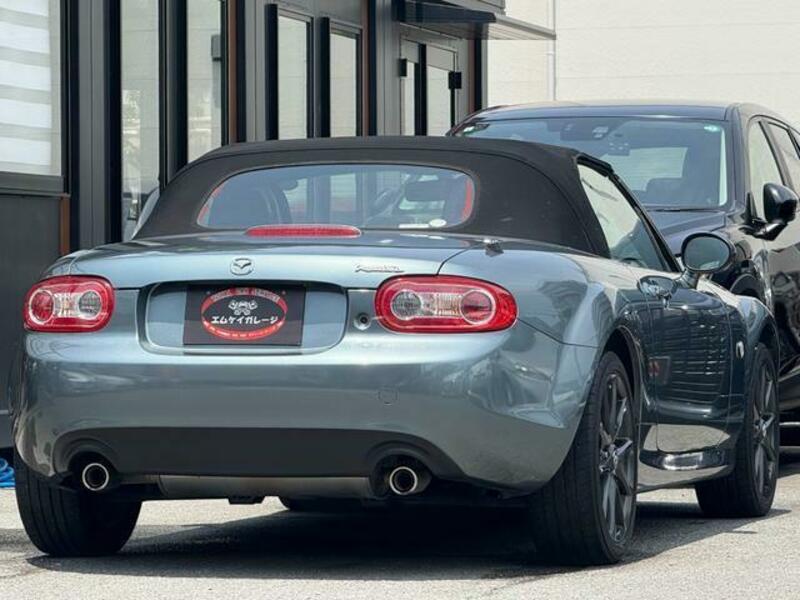 ROADSTER