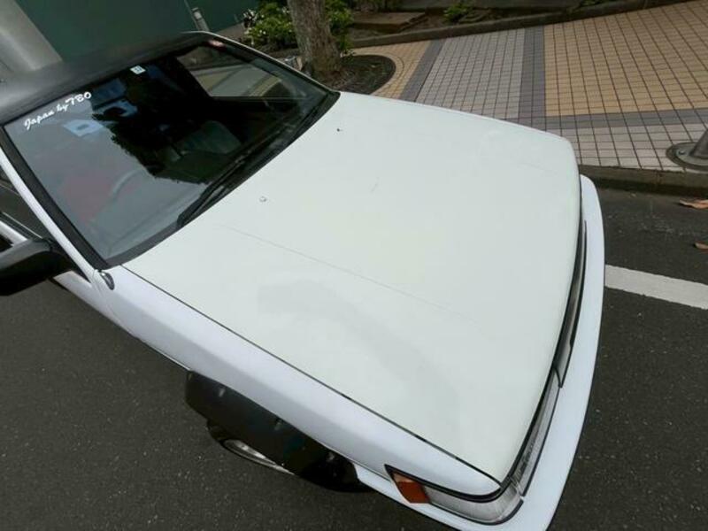 COROLLA LEVIN