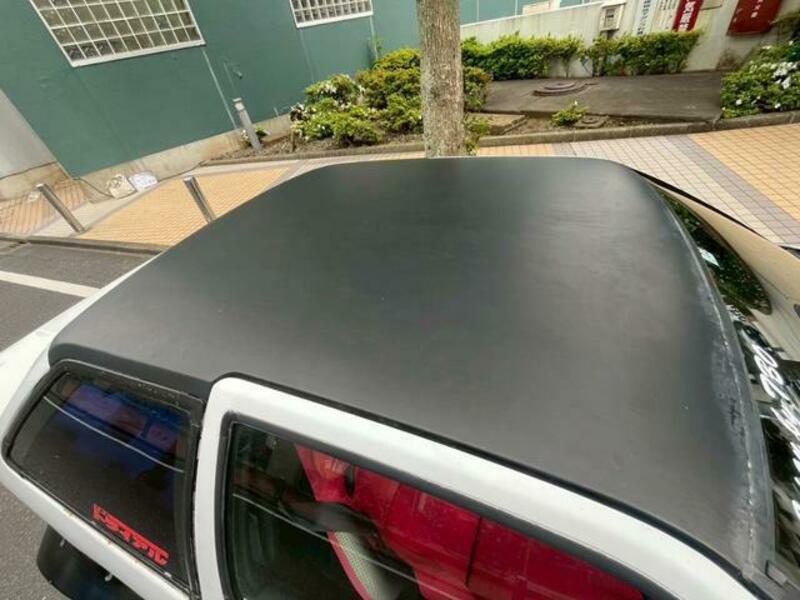 COROLLA LEVIN