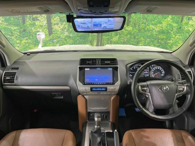 LAND CRUISER PRADO-1