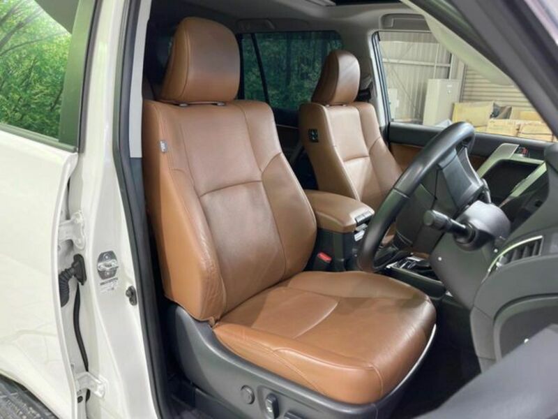LAND CRUISER PRADO-13