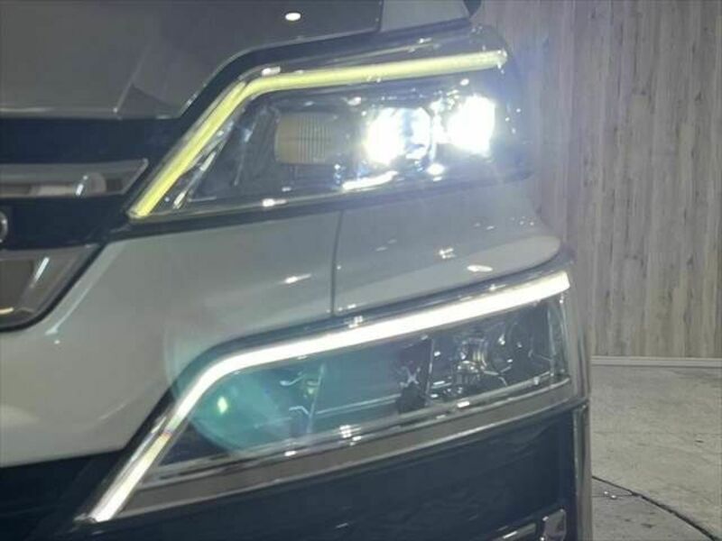 VELLFIRE-14
