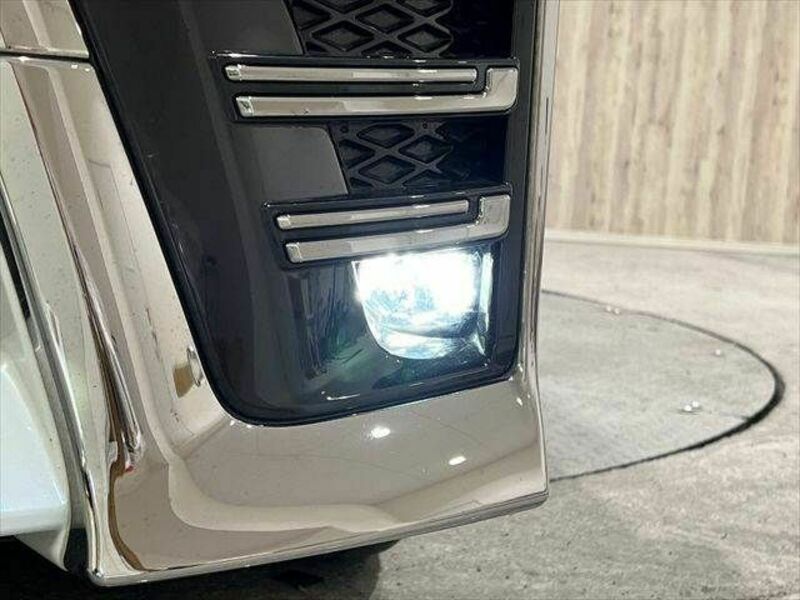 VELLFIRE-15