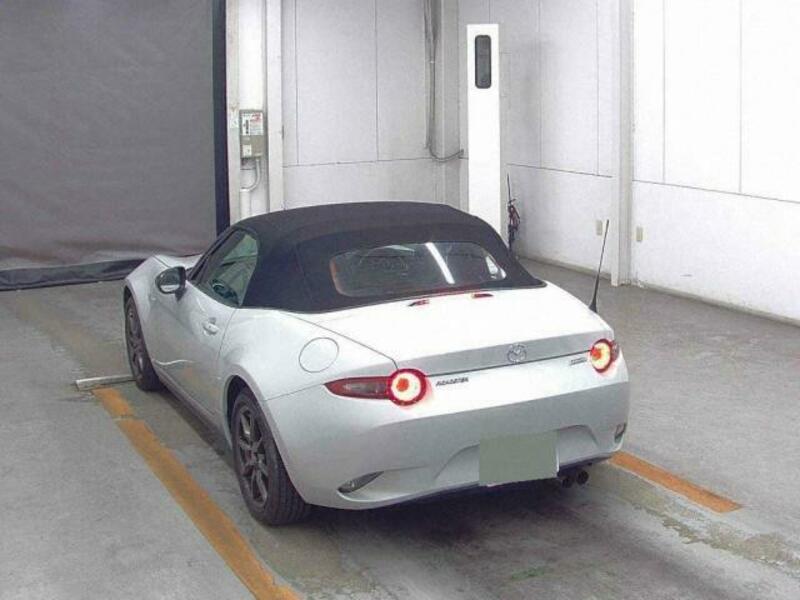 ROADSTER