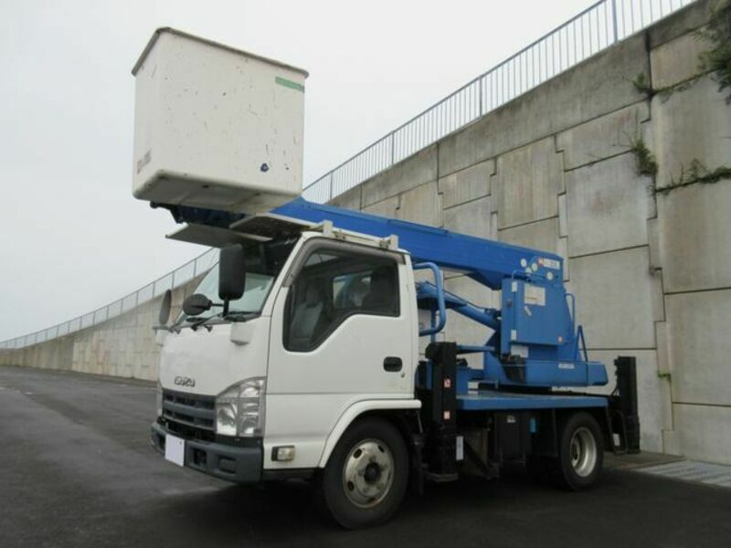 ISUZU ELF