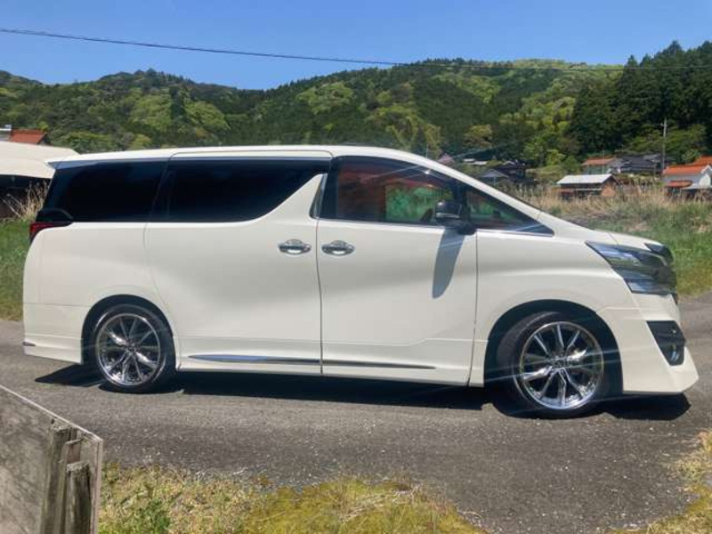 VELLFIRE