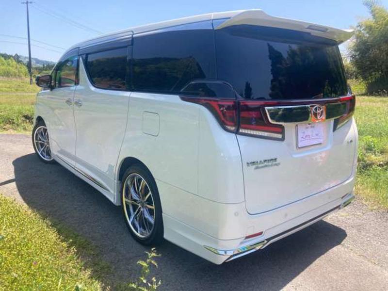 VELLFIRE