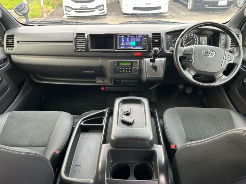 HIACE VAN-2