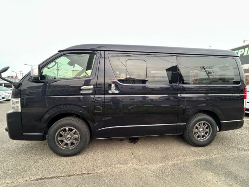 HIACE VAN-13