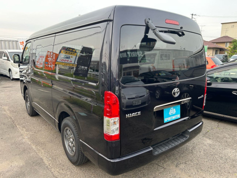 HIACE VAN-10