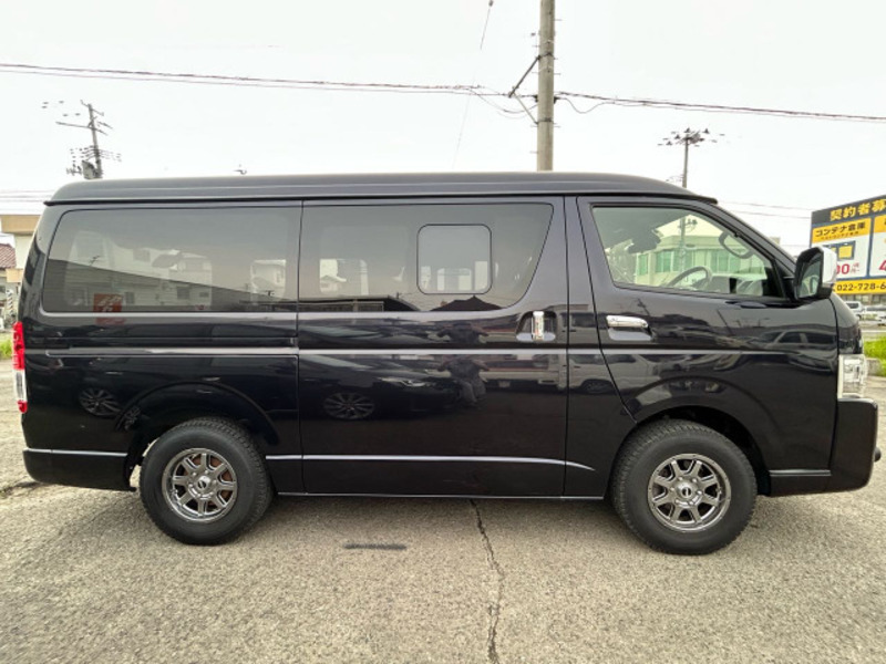 HIACE VAN-14