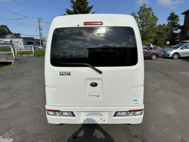 PIXIS VAN