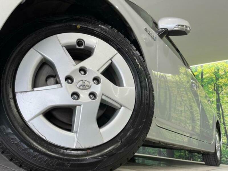 PRIUS-13