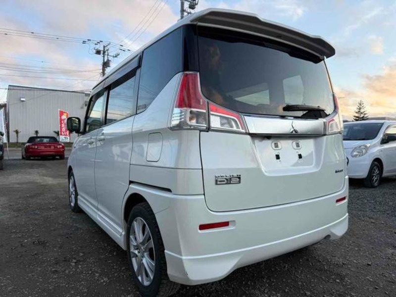 DELICA D2
