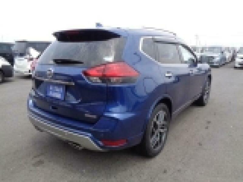 X-TRAIL-1