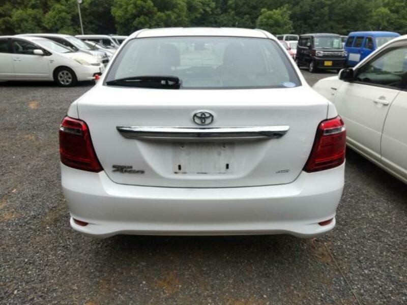 COROLLA AXIO