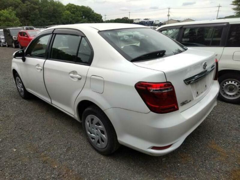 COROLLA AXIO