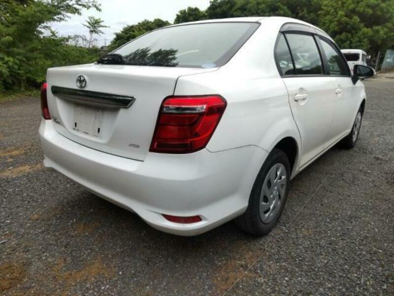 COROLLA AXIO