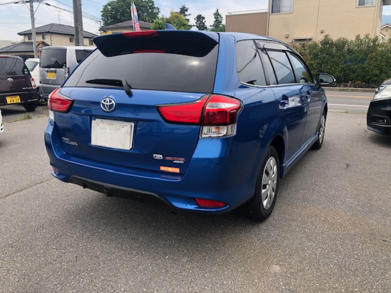 COROLLA FIELDER