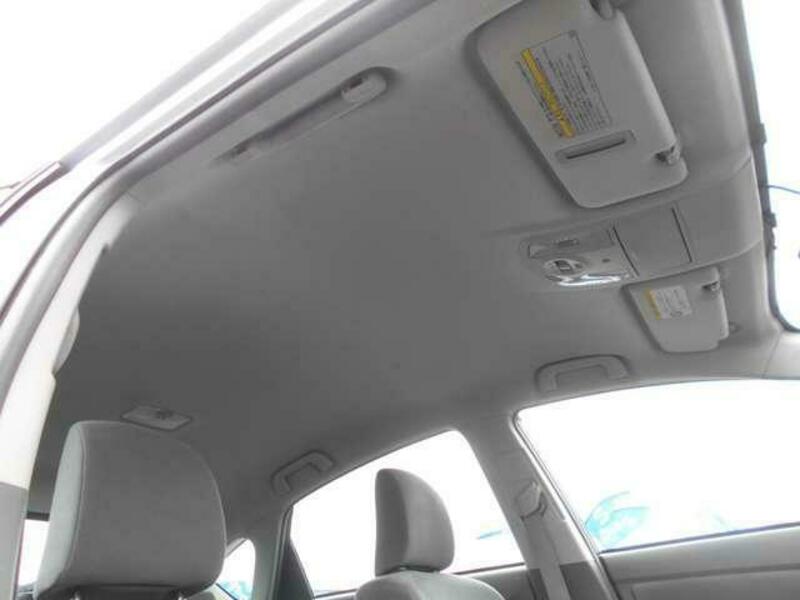 PRIUS-16