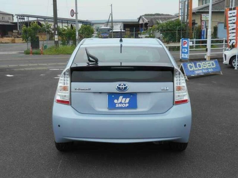 PRIUS-1