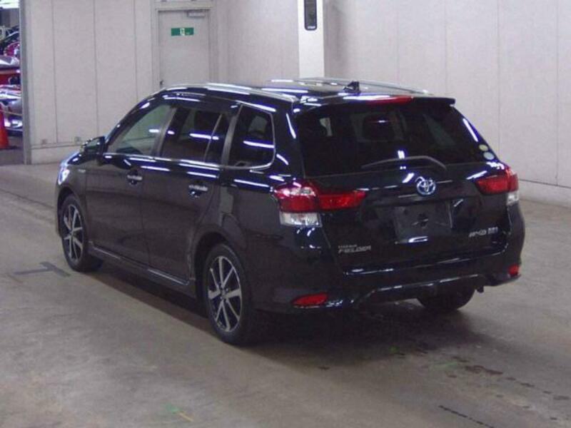 COROLLA FIELDER