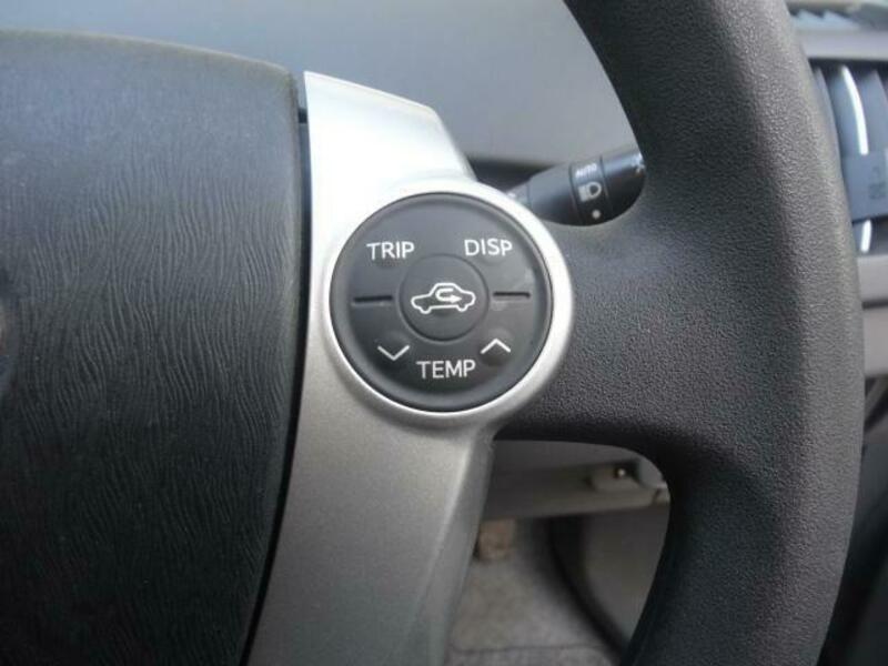 PRIUS-17