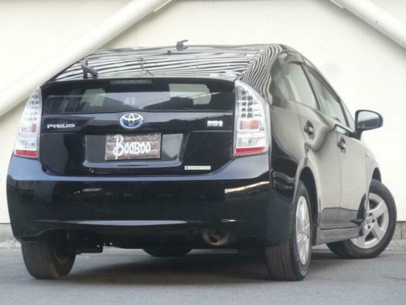 PRIUS-1