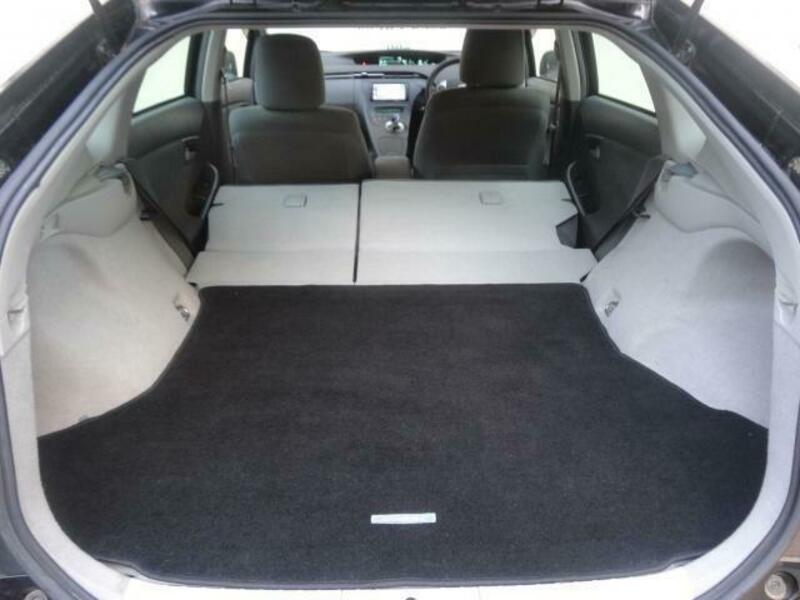 PRIUS-14