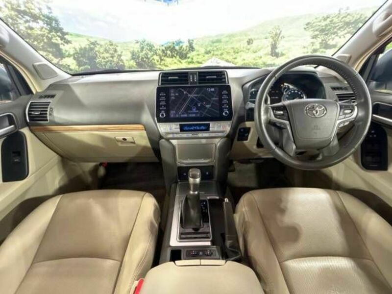 LAND CRUISER PRADO-1