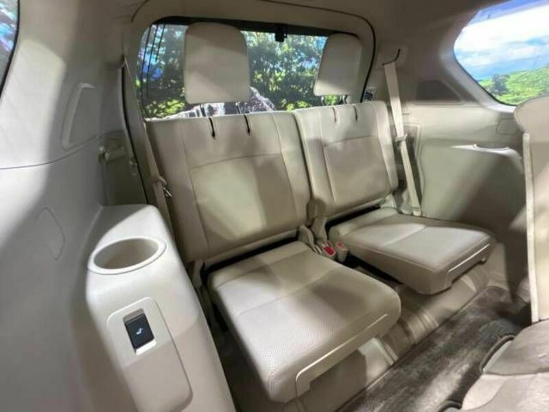 LAND CRUISER PRADO-10