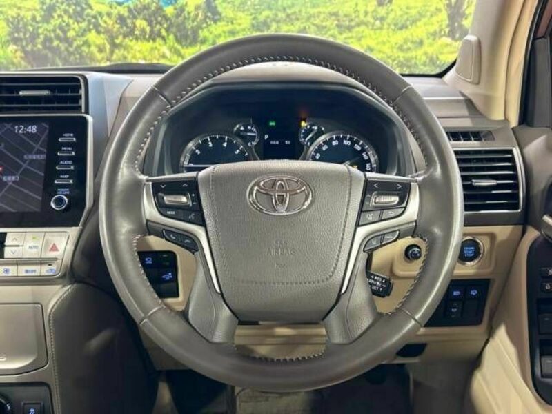 LAND CRUISER PRADO-12