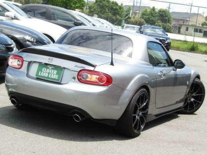 ROADSTER