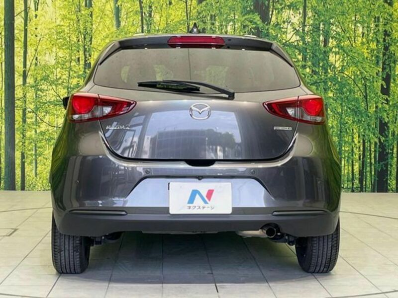 MAZDA2