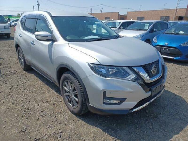 X-TRAIL-1