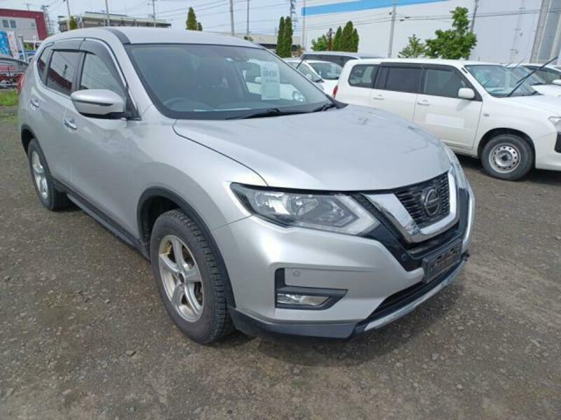 X-TRAIL