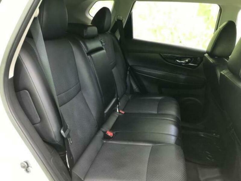 X-TRAIL-4
