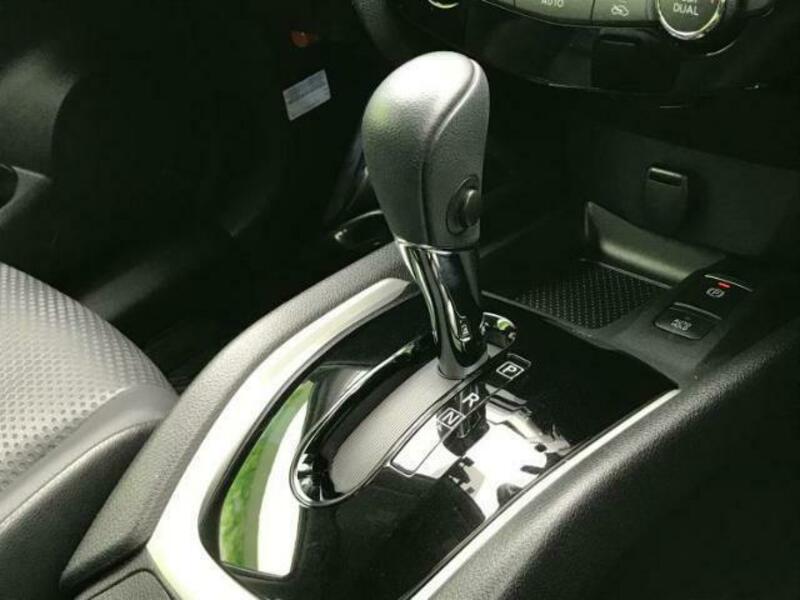 X-TRAIL-16