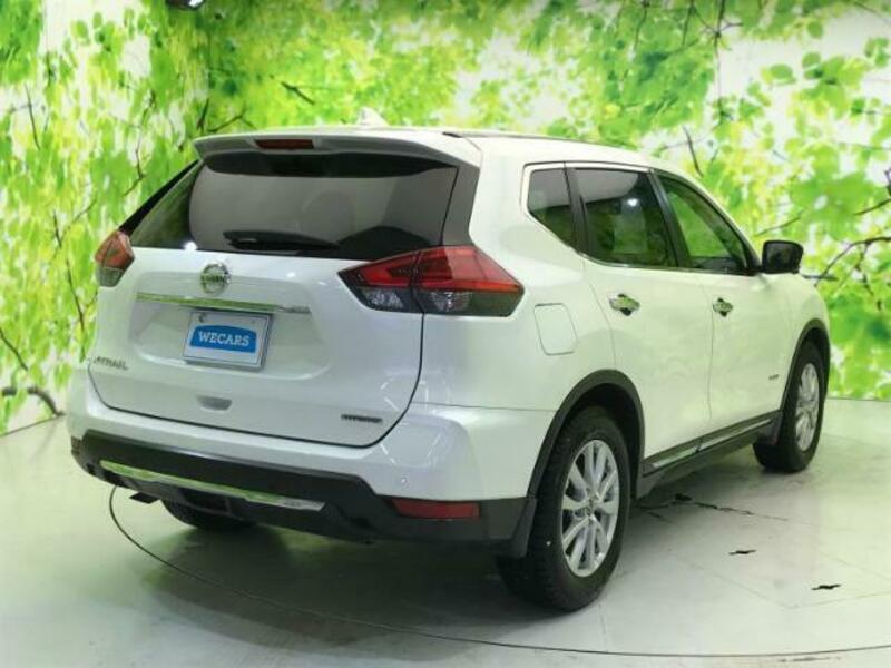 X-TRAIL-2