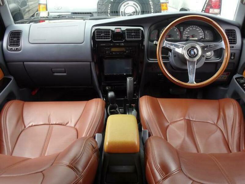 HILUX SURF